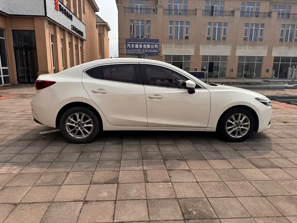 Mazda 3 Angkesaila