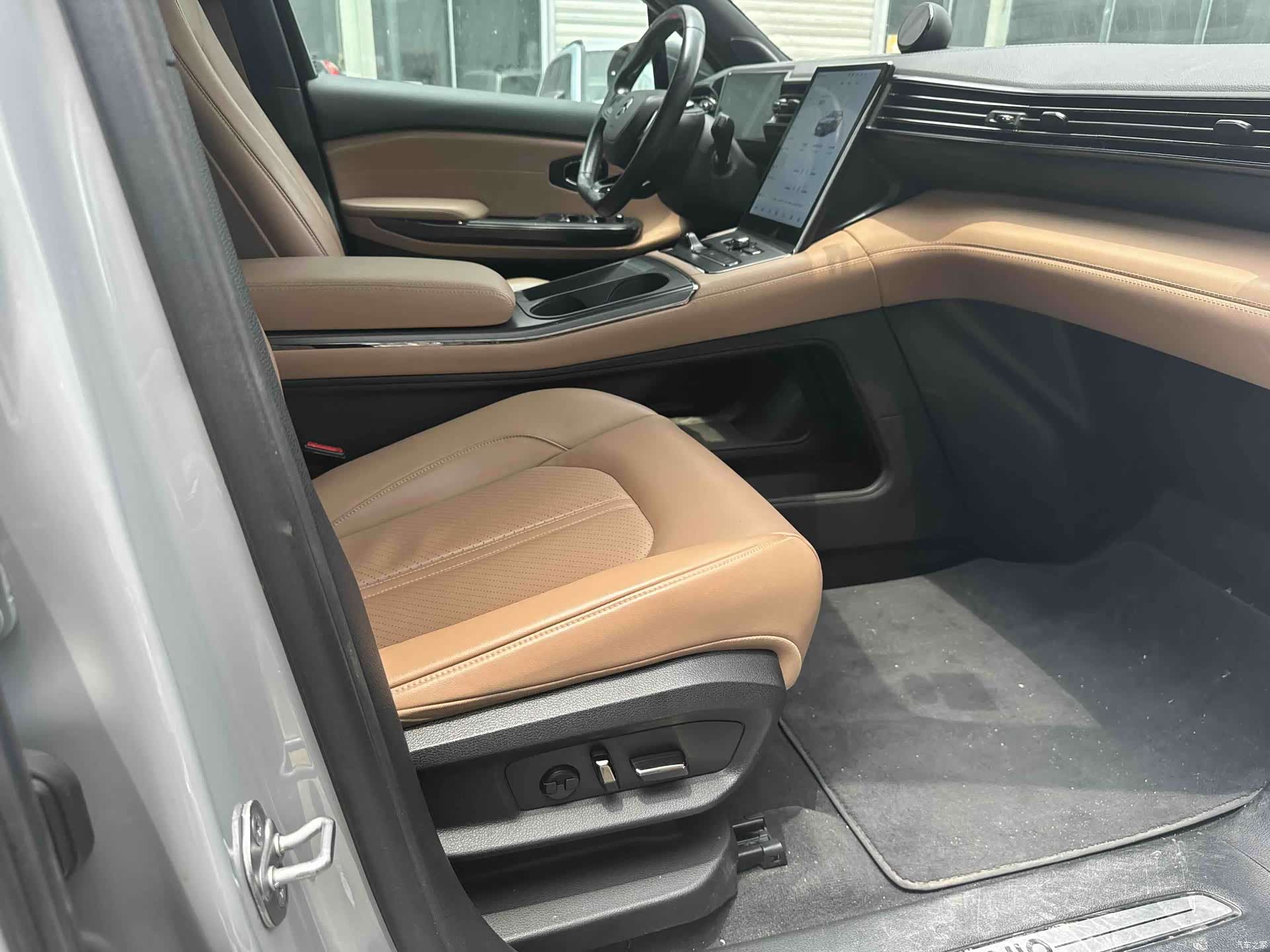 NIO ES6, 2022 7