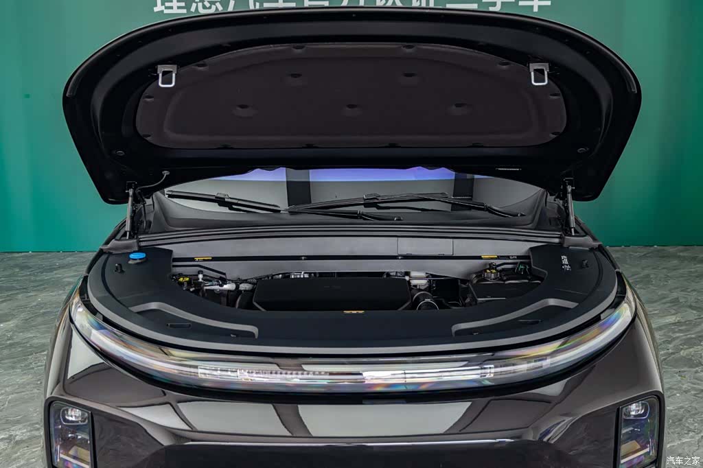 Li Auto L7, 2025 все фото