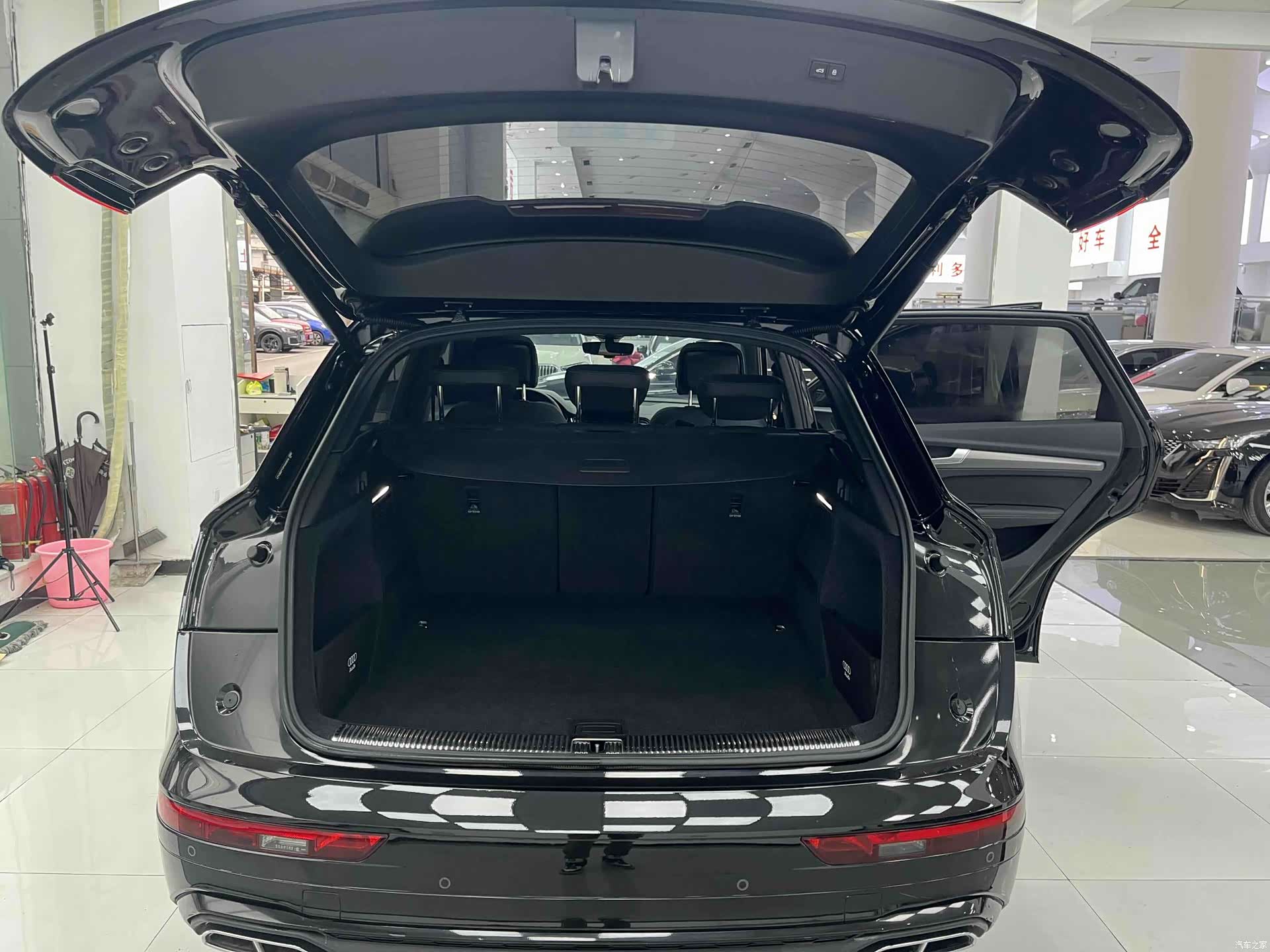 Audi Q5L, 2023 13