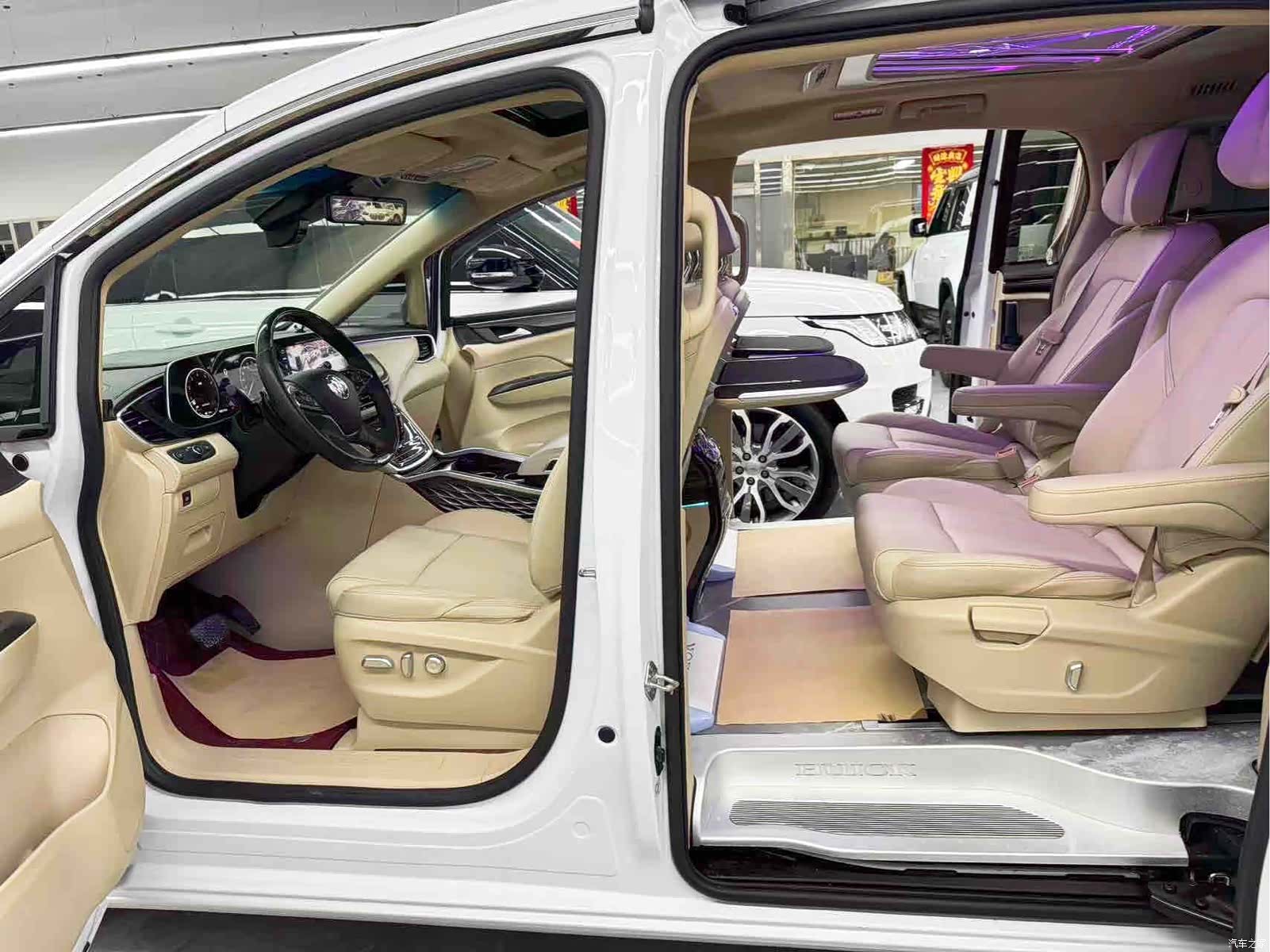 Buick GL8, 2022 8