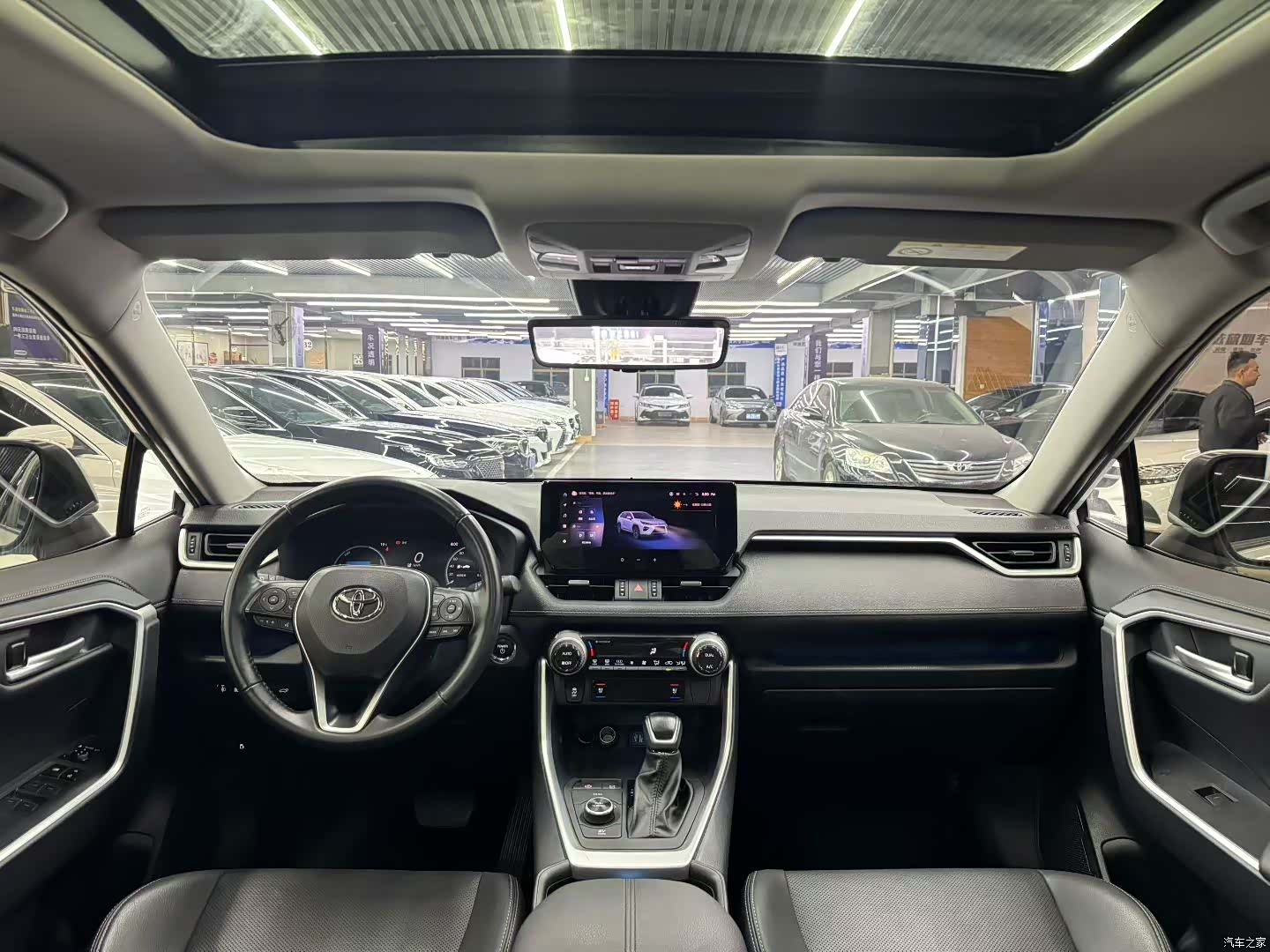 Toyota Wildlander, 2023 6
