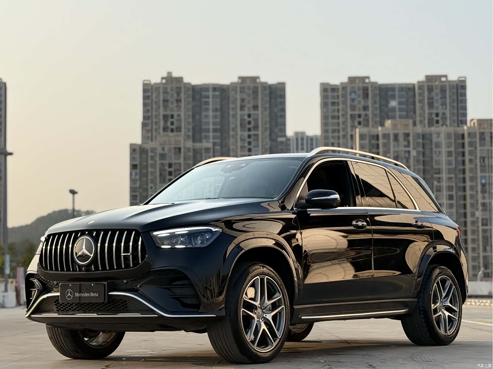 Mercedes-Benz GLE, 2025 1