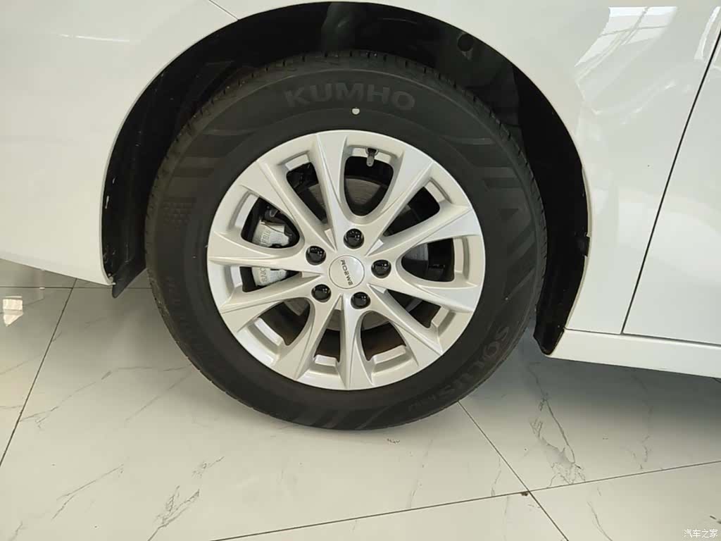 Roewe i5, 2025 23