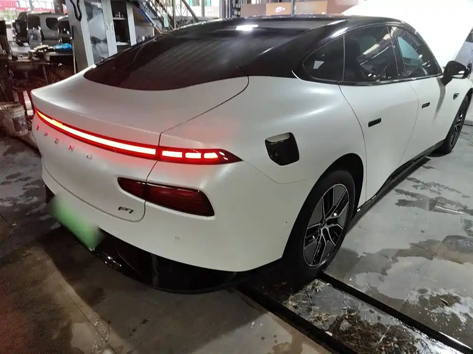 XPENG P7