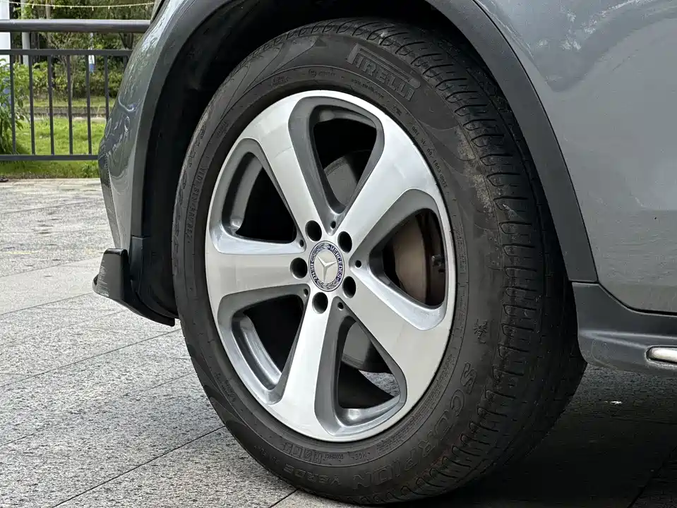 Mercedes-Benz GLC Mercedes-Benz GLC