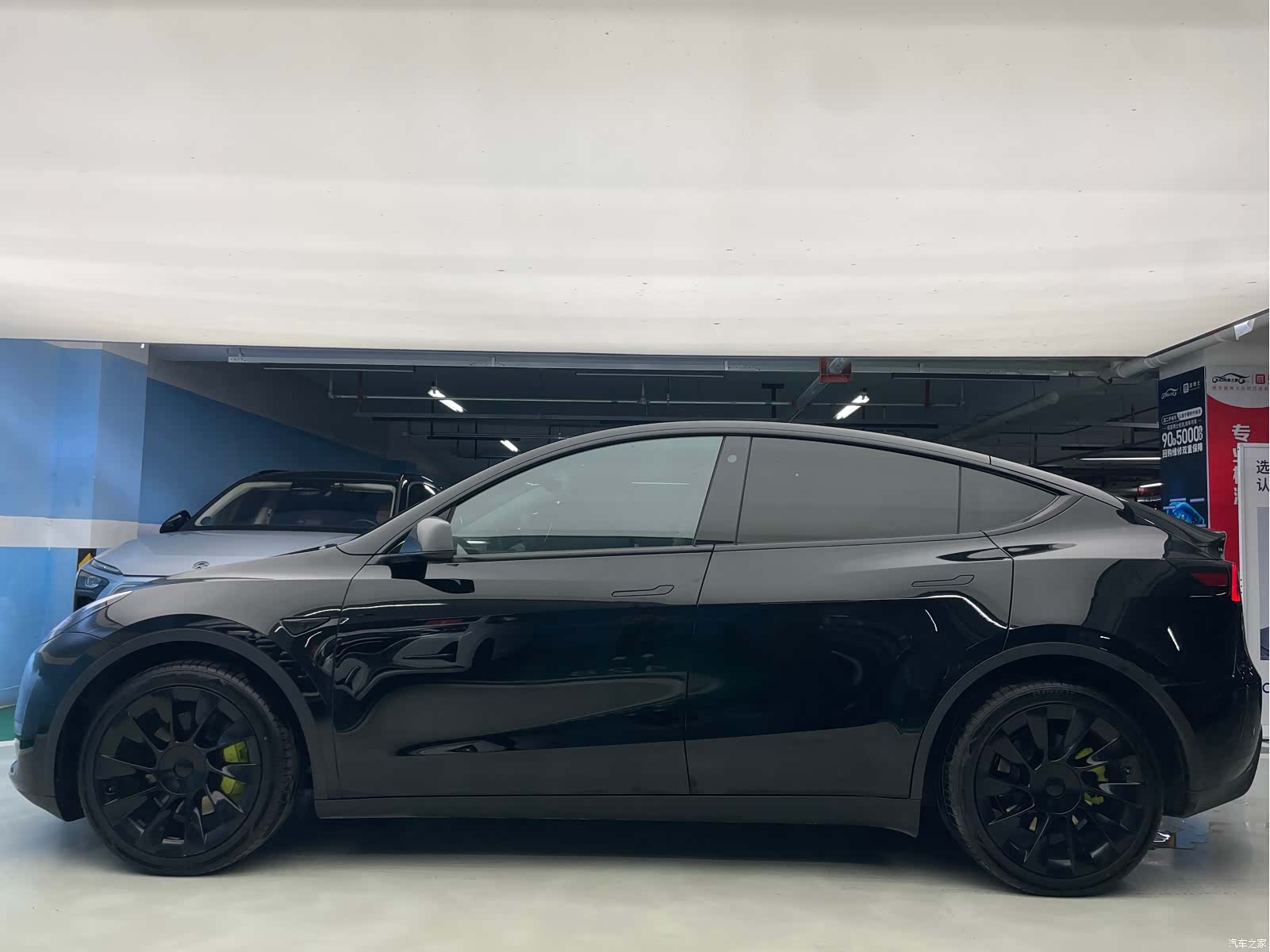 Tesla Model Y, 2021 все фото