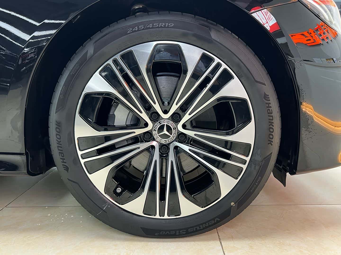Mercedes-Benz E-Class, 2025 29