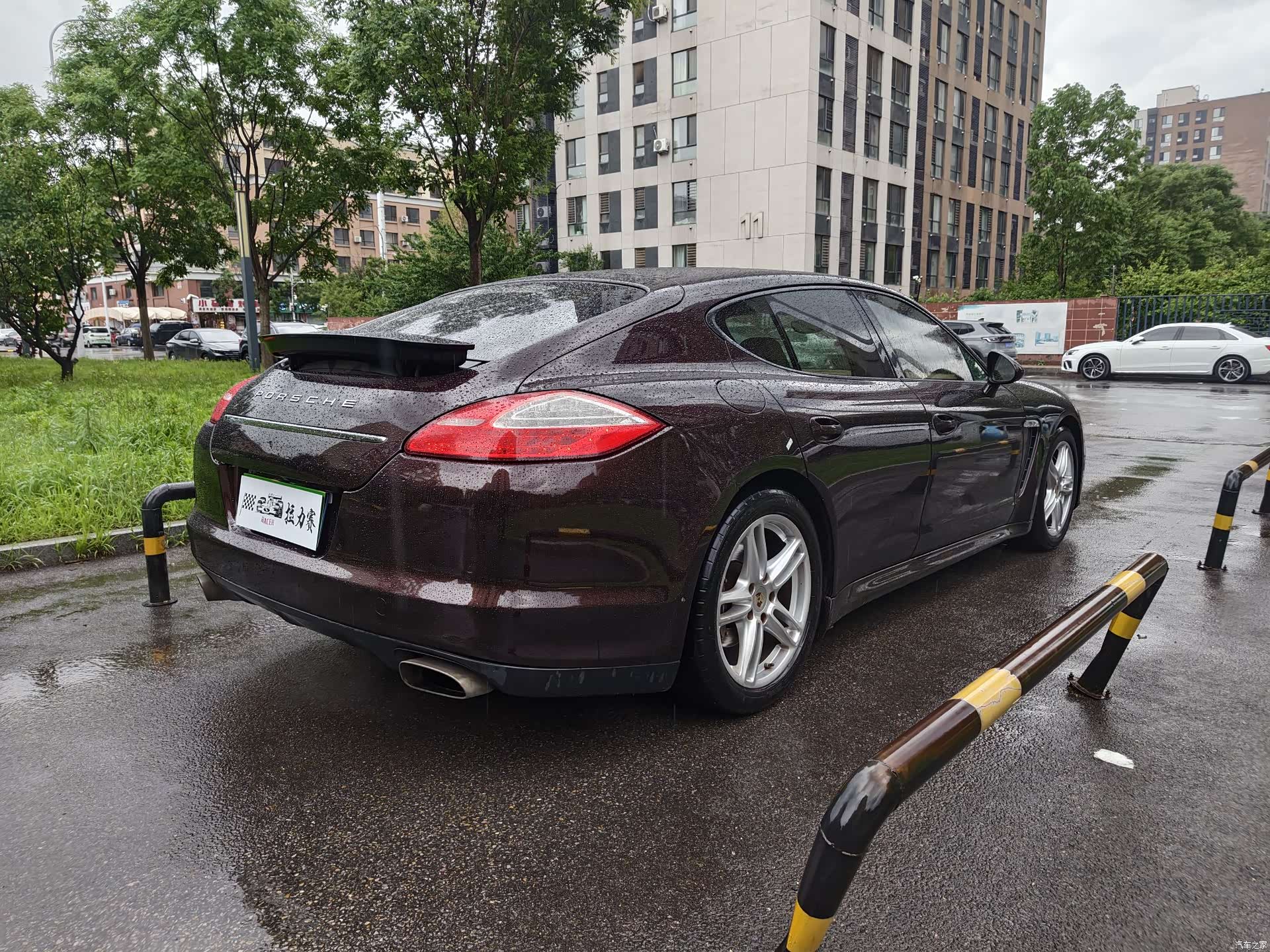 Porsche Panamera, 2011 8