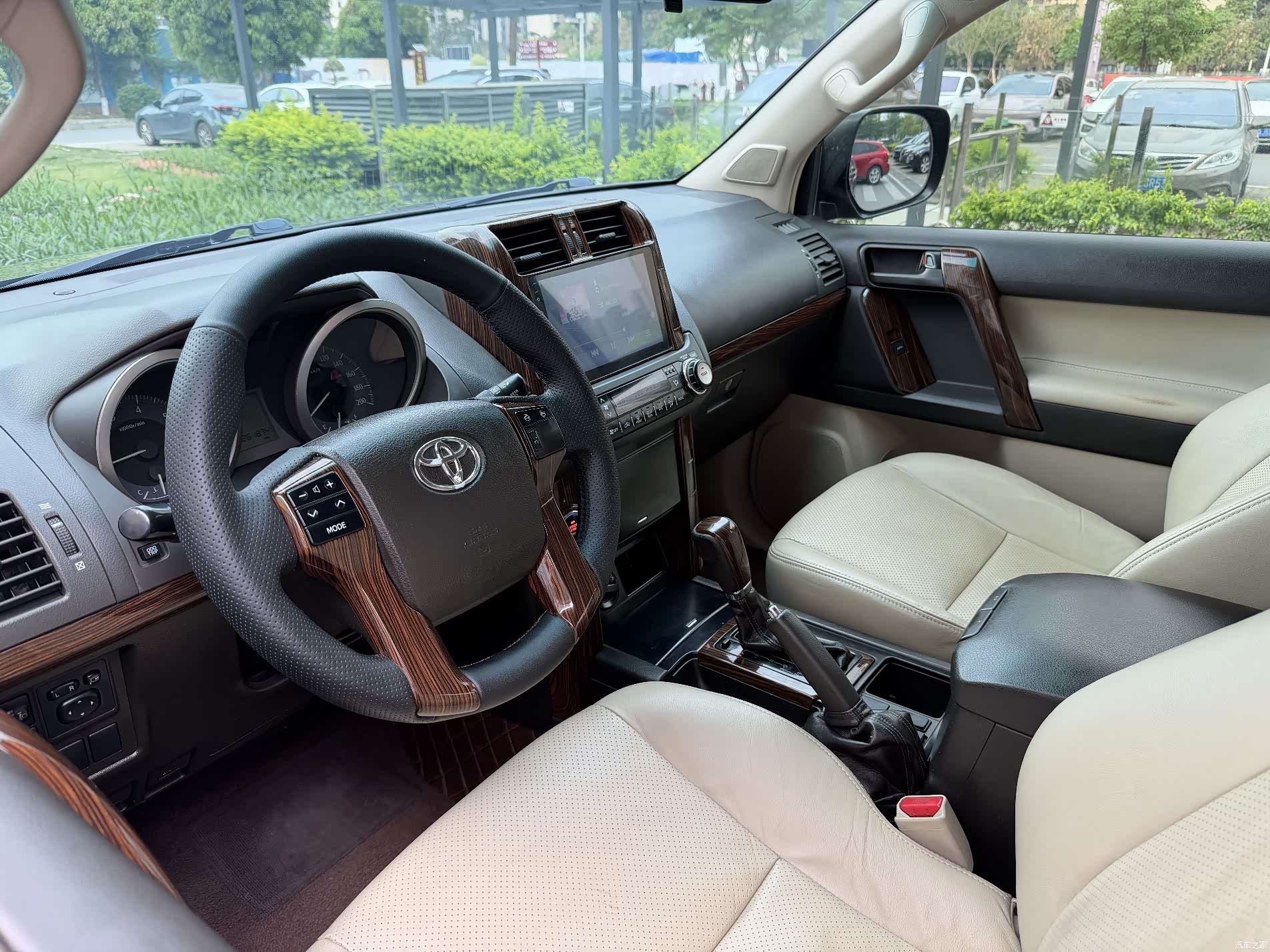 Toyota Prado, 2012 9