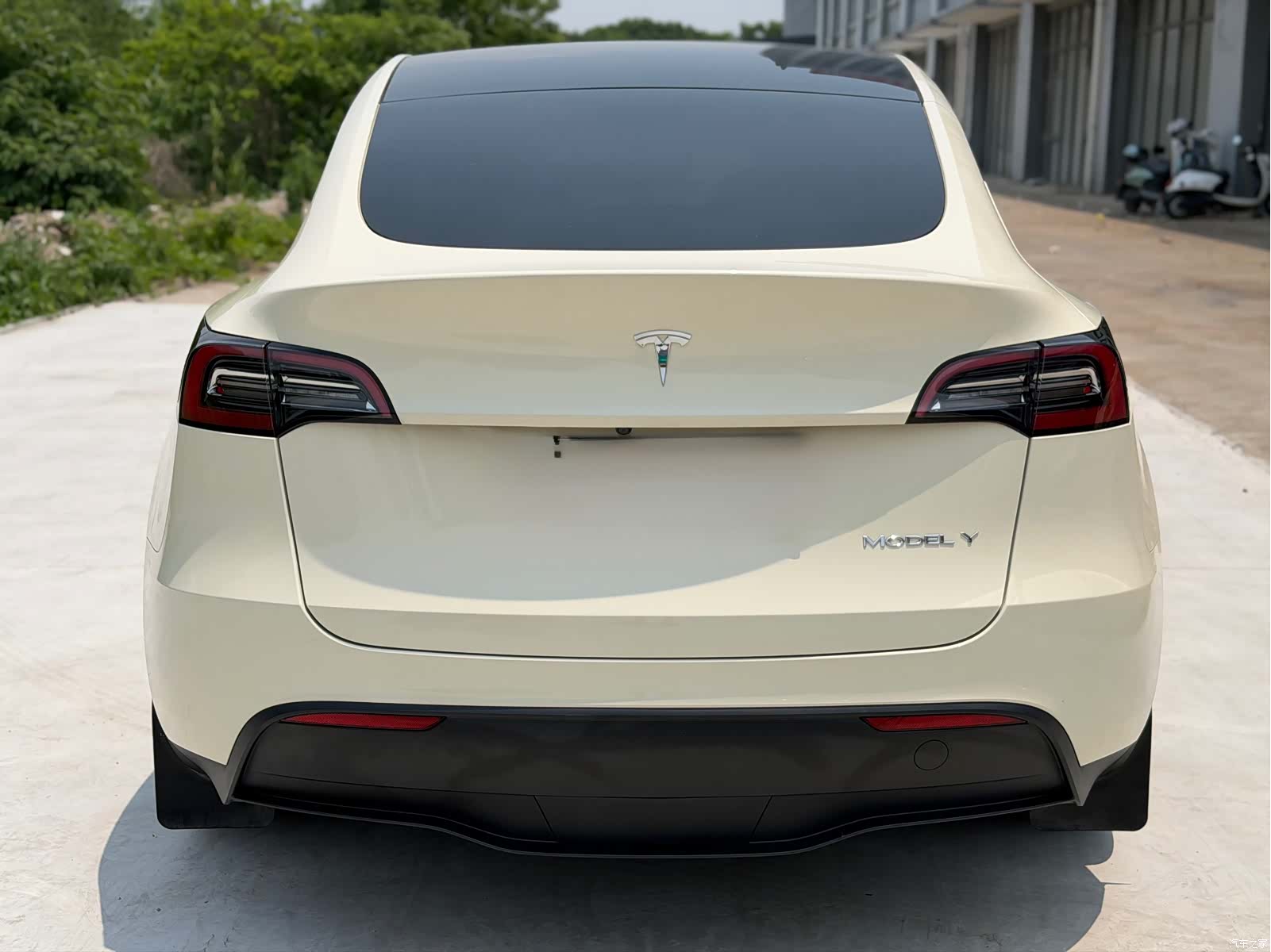 Tesla Model Y, 2022 8