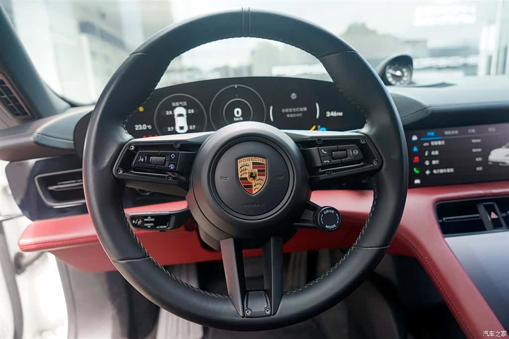 Porsche Taycan, 2022 10