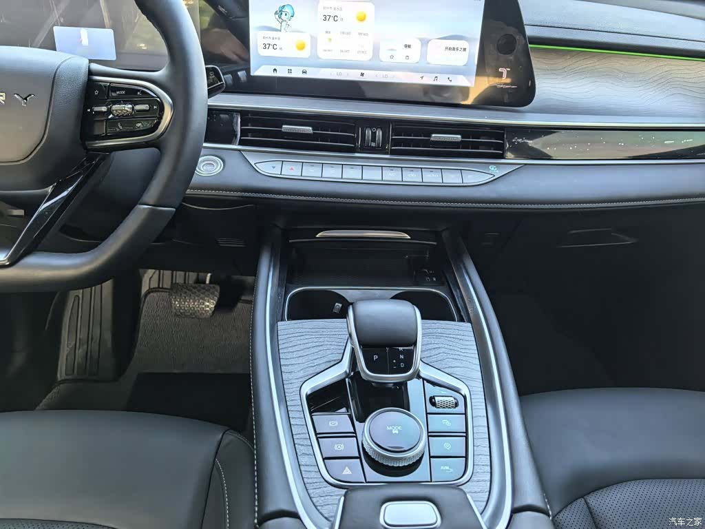 Chery Tiggo 8, 2025 7