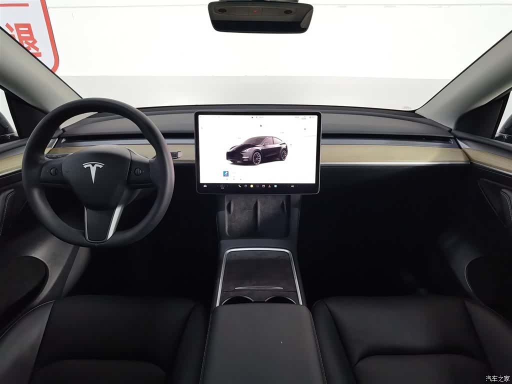 Tesla Model Y, 2023 все фото