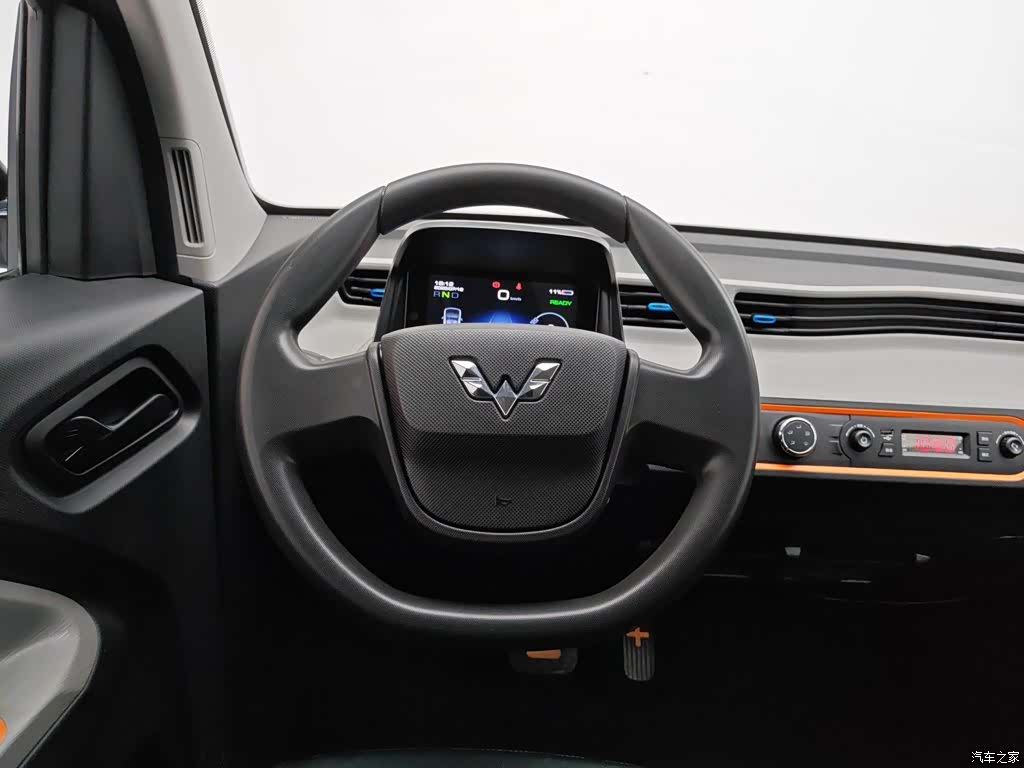 Wuling MINIEV, 2022 11