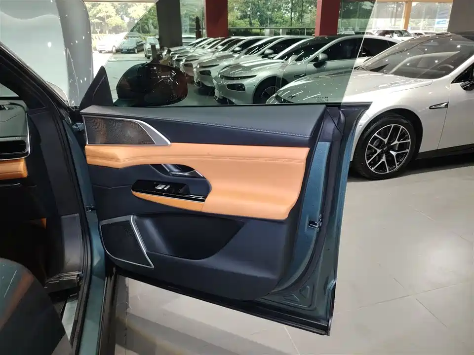 XPENG G9