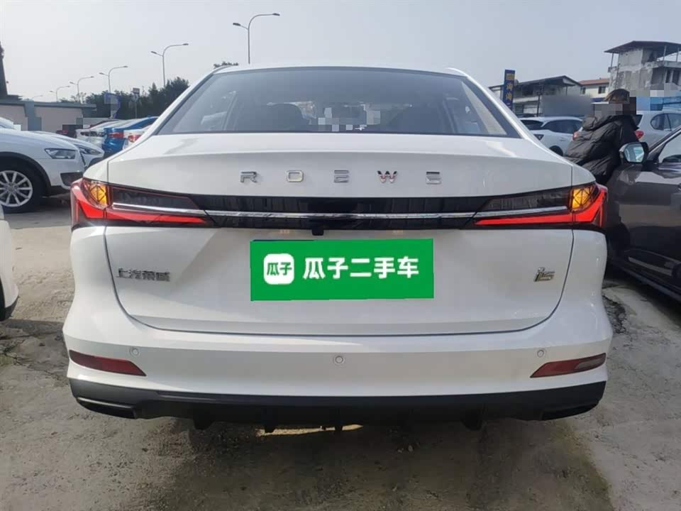Roewe i5