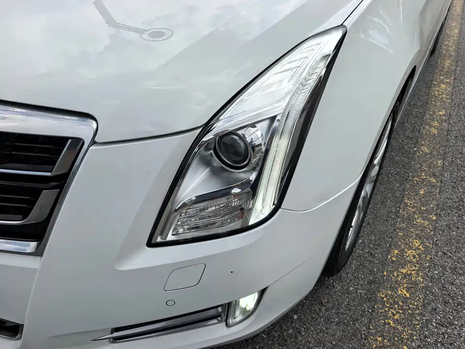 Cadillac XTS