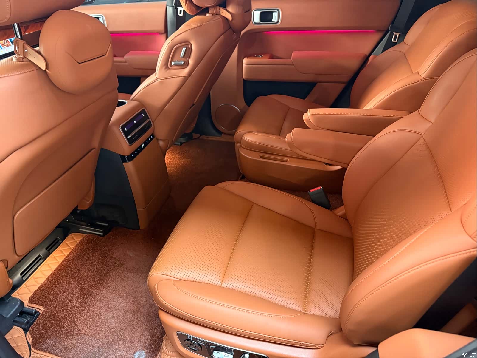 Li Auto L9, 2023 все фото