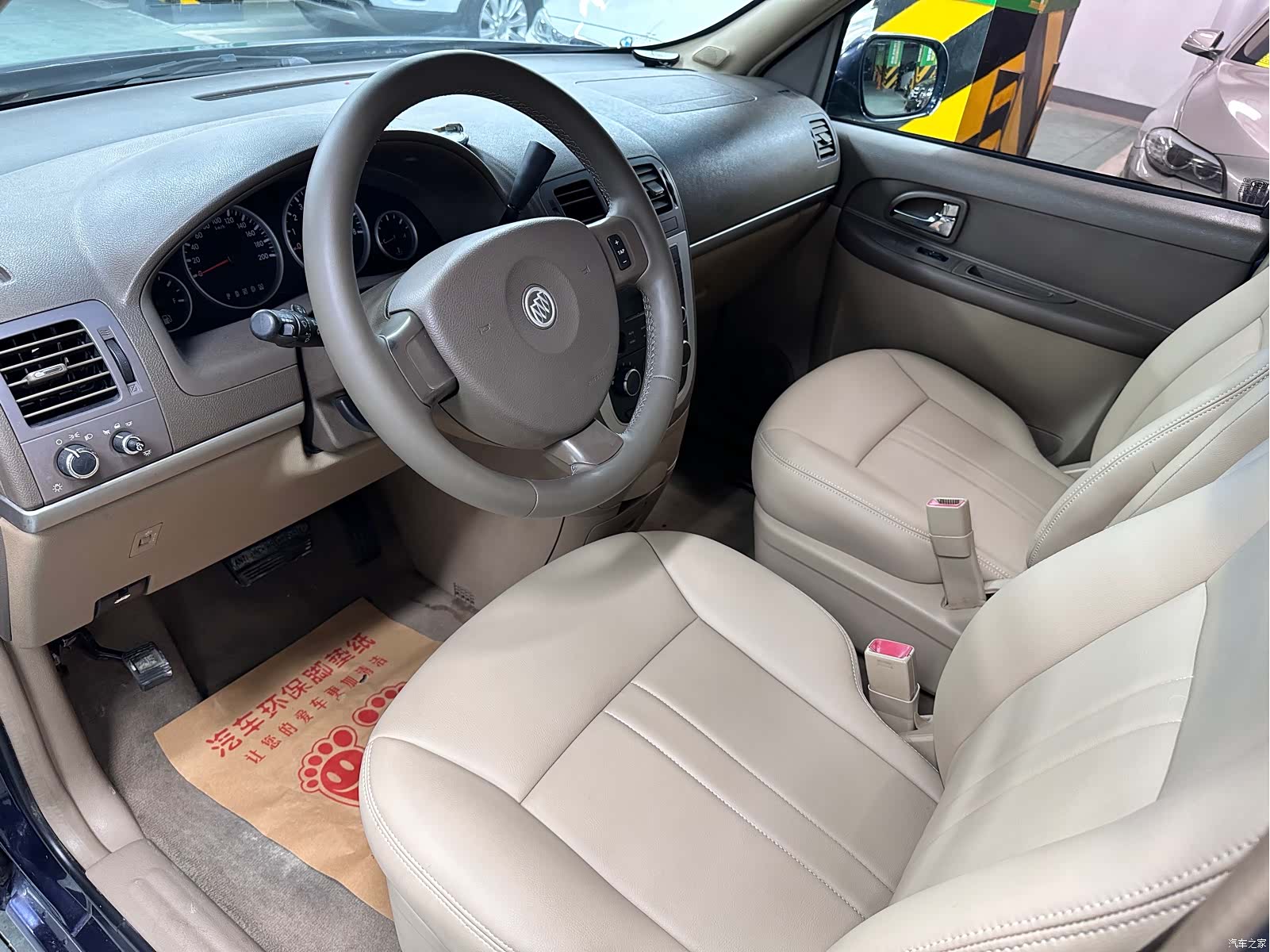 Buick GL8, 2015 7