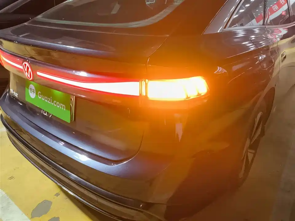 Volkswagen ID.7 VIZZION