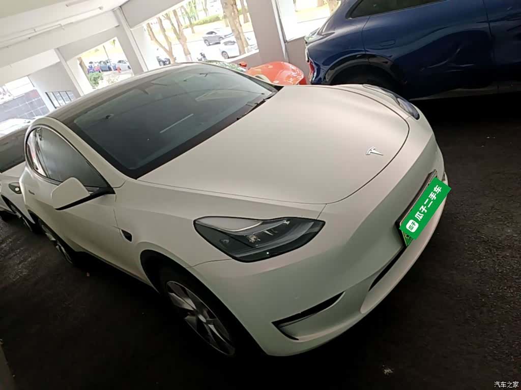 Tesla Model Y, 2022 4