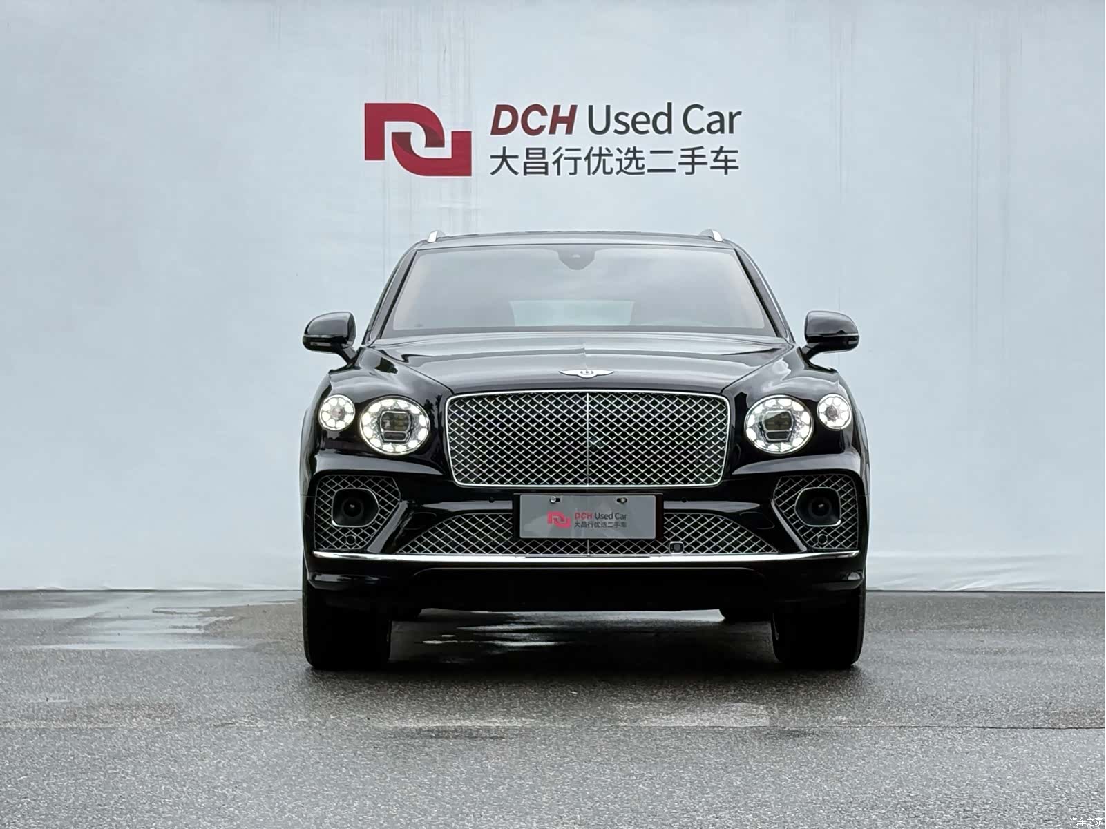 Bentley Bentayga, 2022 3