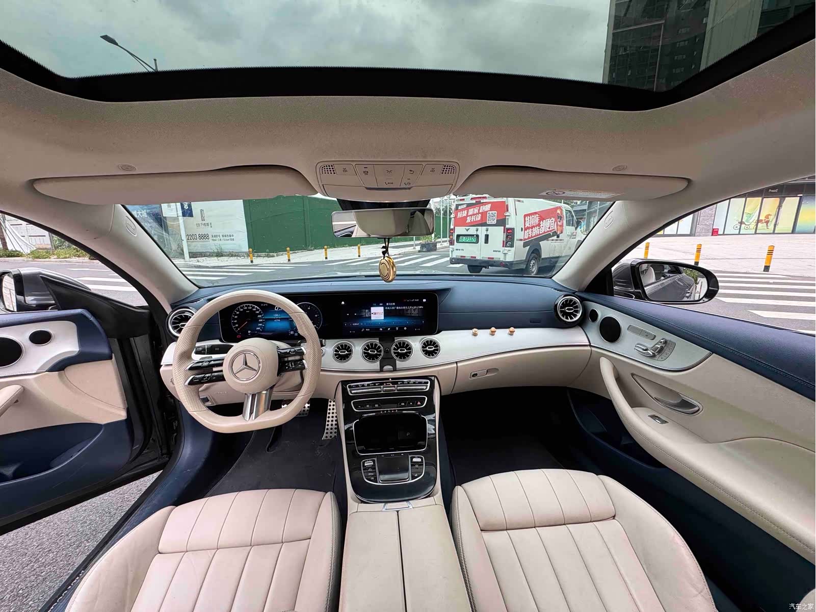 Mercedes-Benz E-Class, 2022 все фото