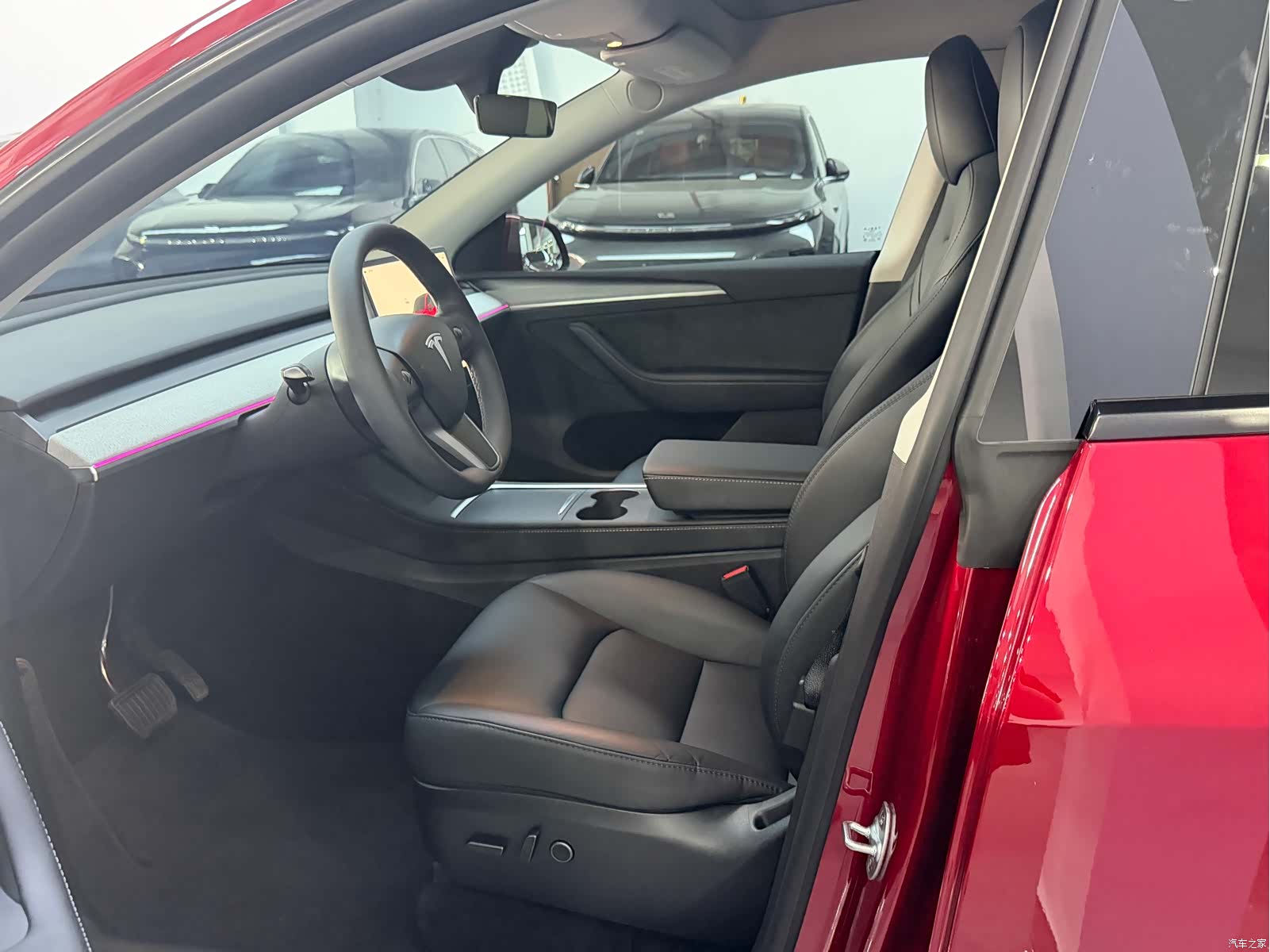 Tesla Model Y, 2024 4