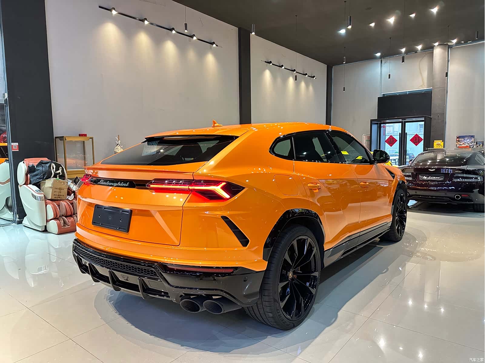 Lamborghini Urus, 2023 7