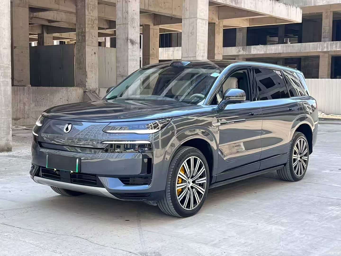 Denza N9, 2025 1