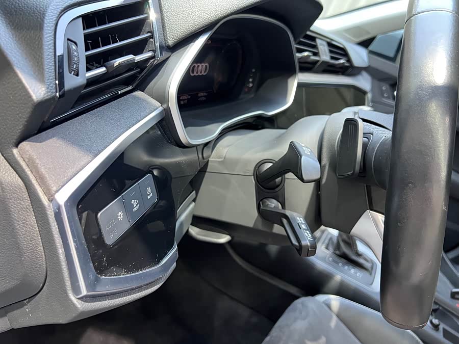 Audi Q3 2023, фото 15