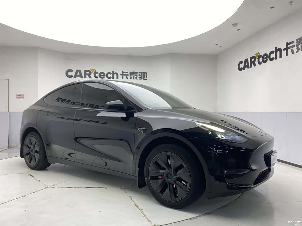 Tesla Model Y, 2024 2