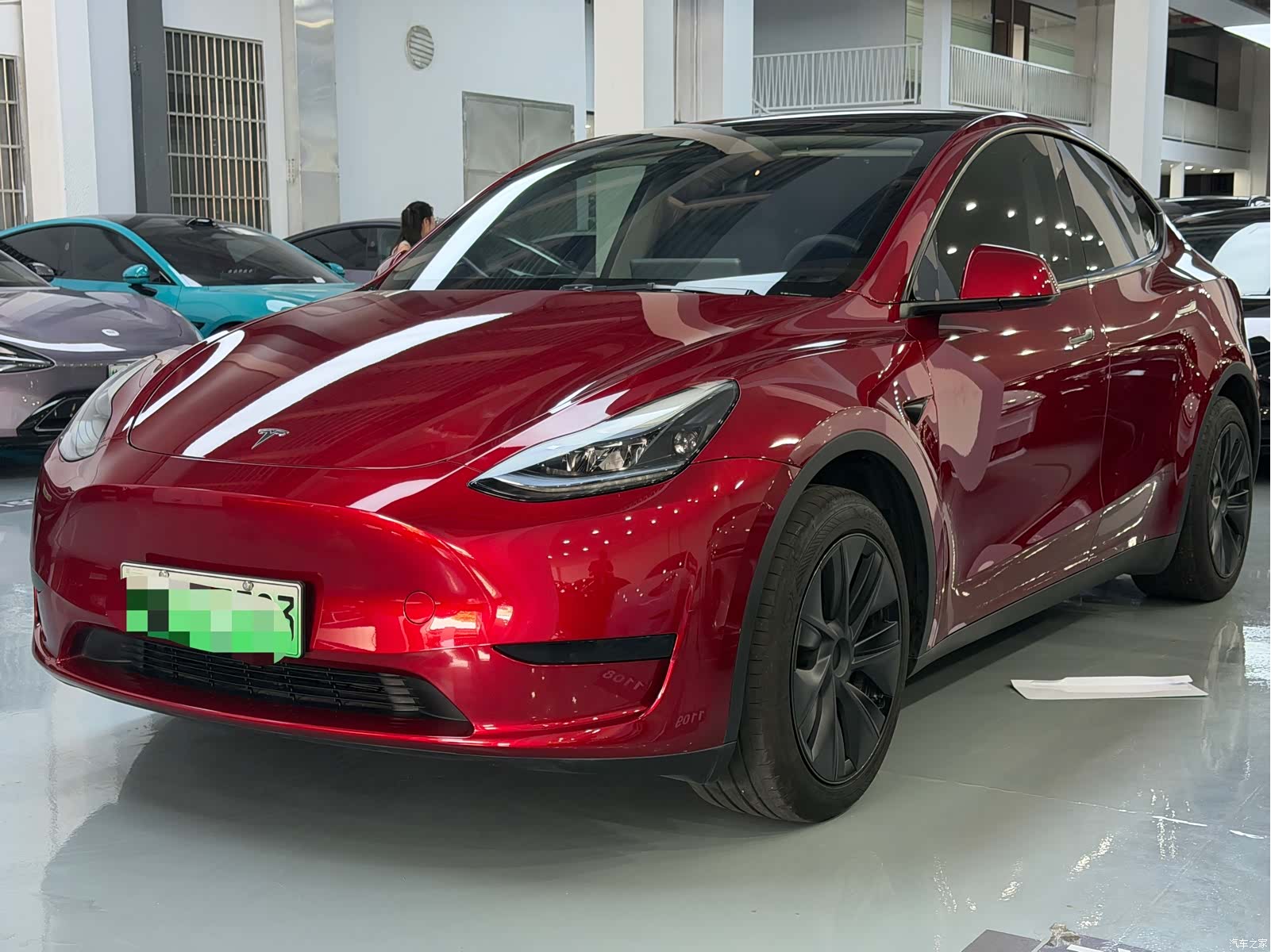 Tesla Model Y, 2024 1