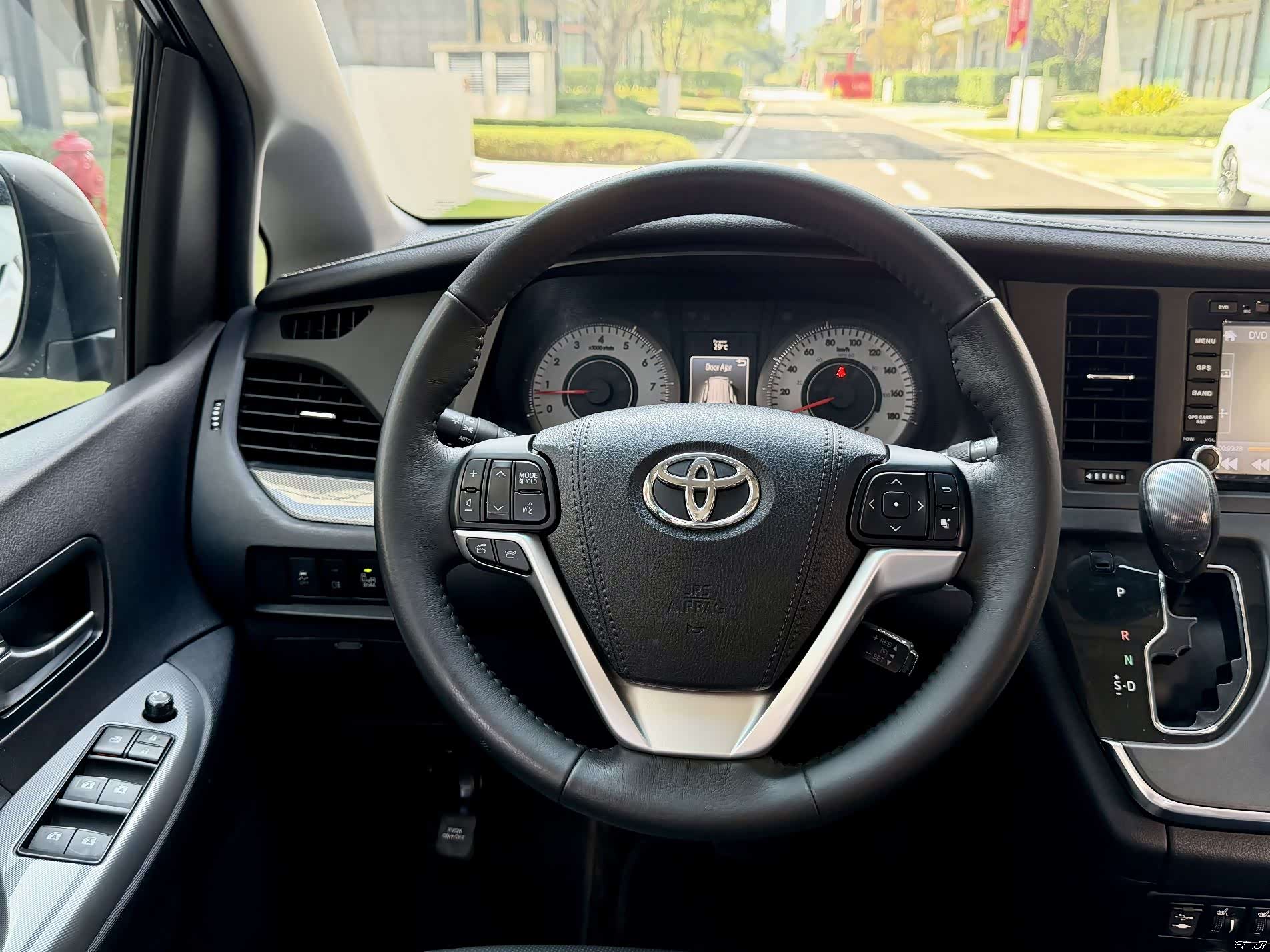 Toyota Sienna, 2017 23