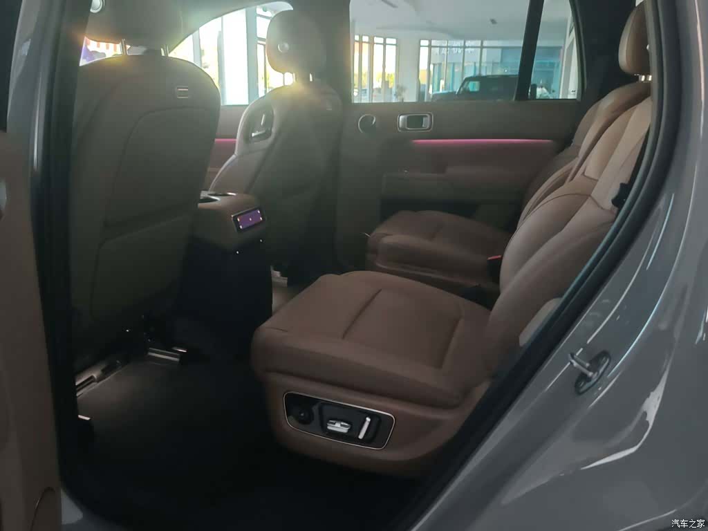 Li Auto L9, 2025 6