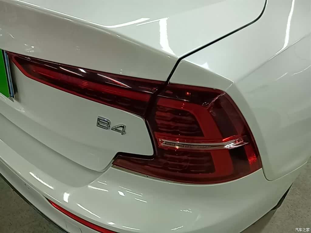 Volvo S60, 2022 8