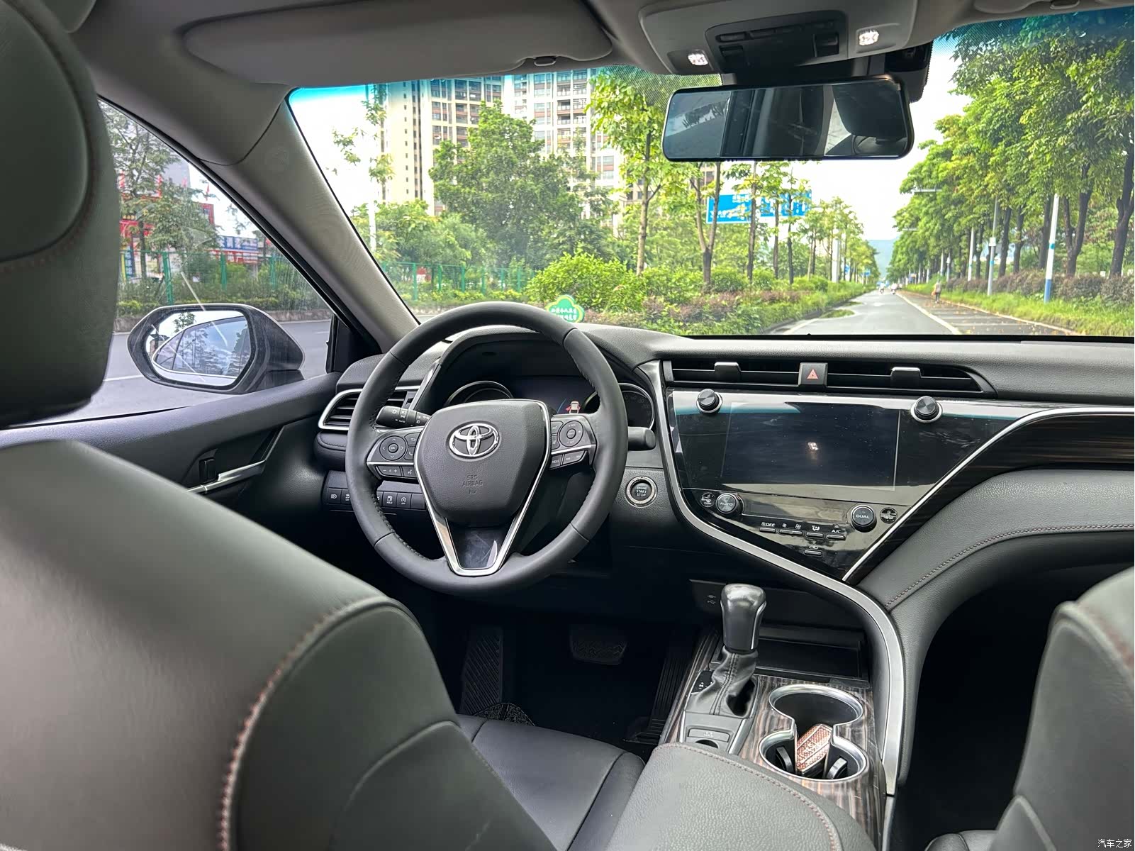 Toyota Camry, 2020 все фото