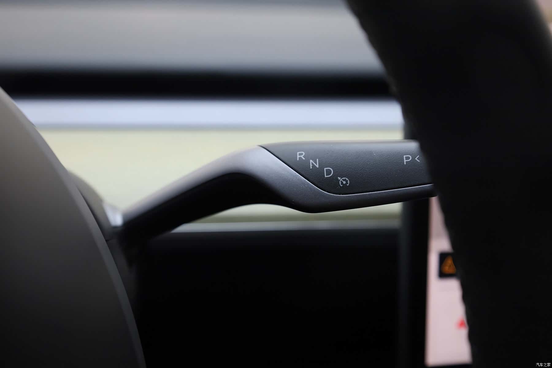 Tesla Model Y, 2023 9