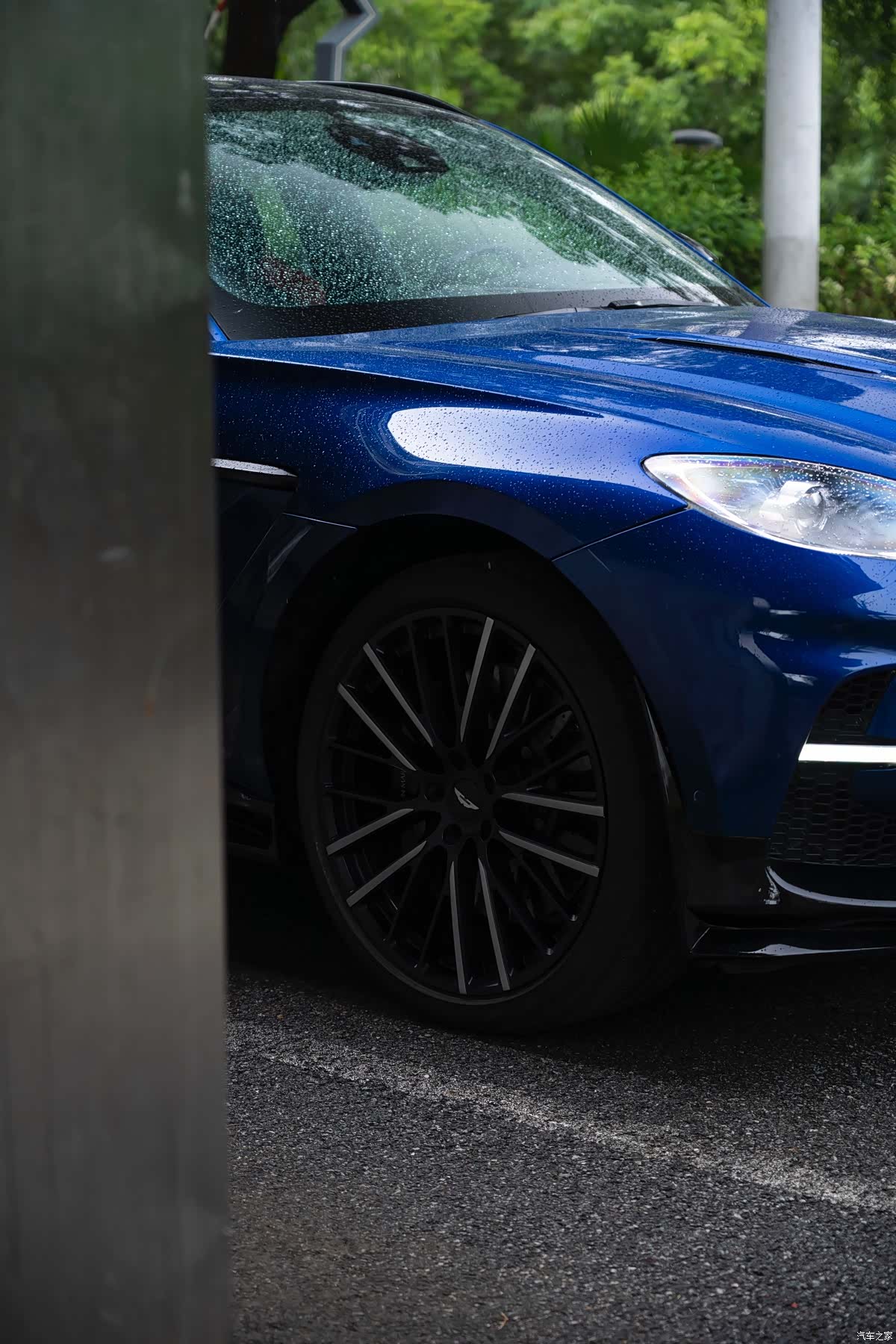 Aston Martin DBX, 2024 28
