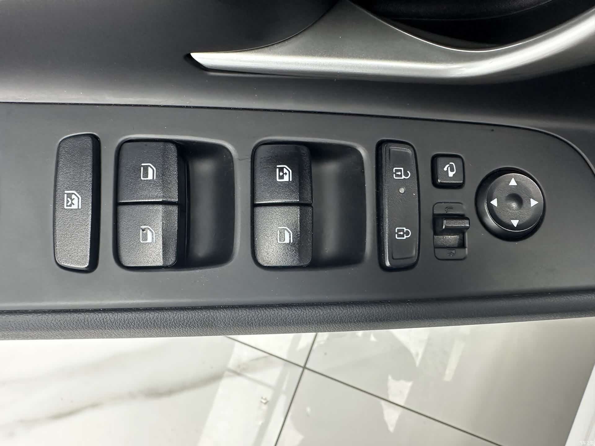 Hyundai Elantra, 2023 12