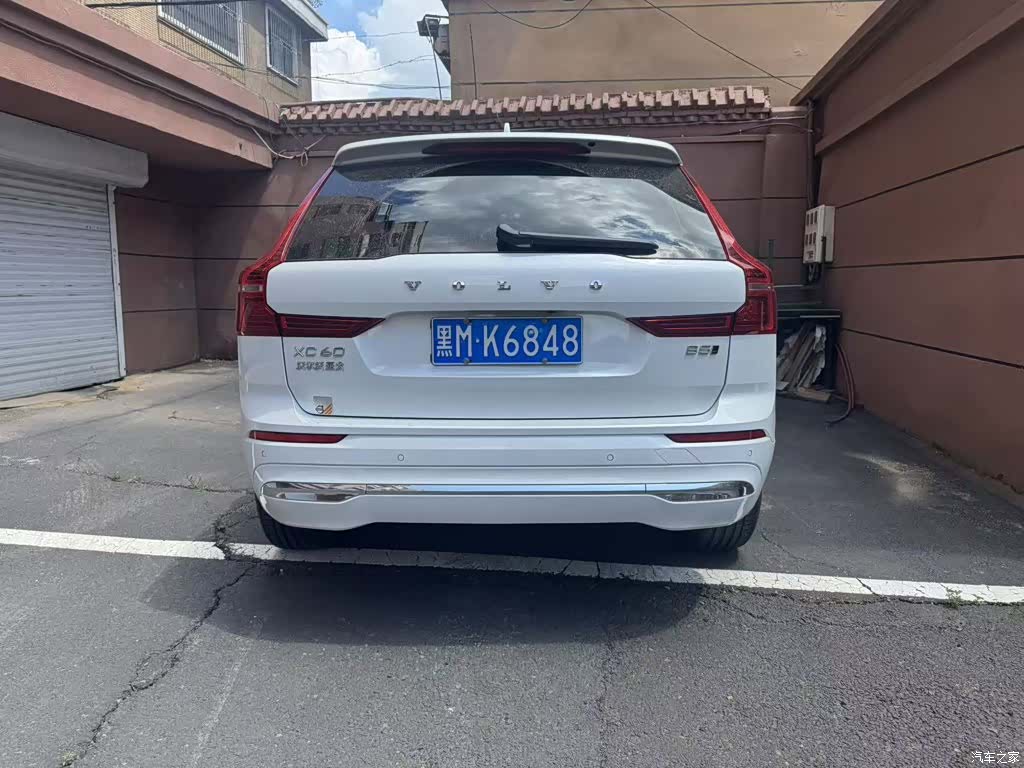 Volvo XC60, 2022 4