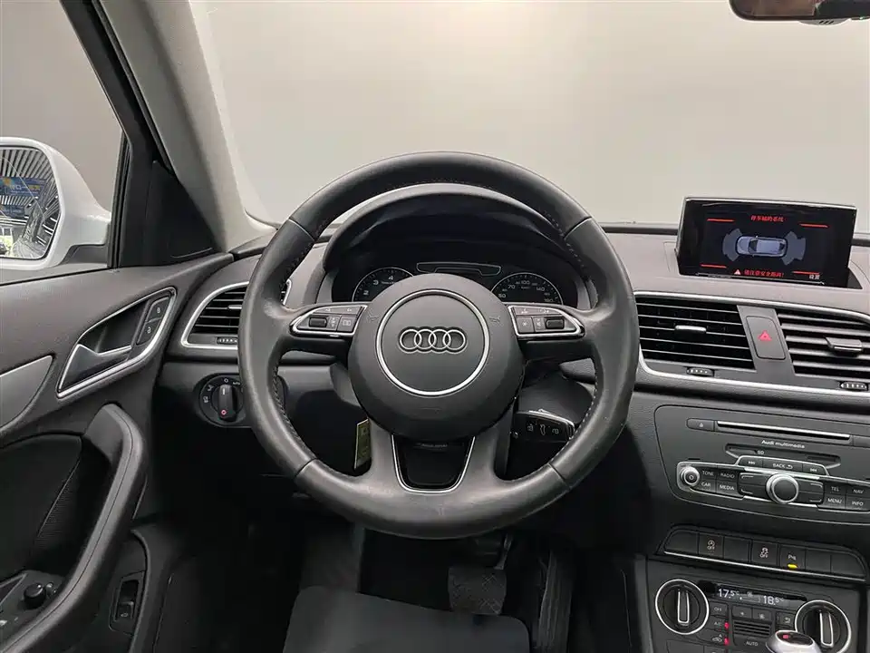 Audi Q3 Audi Q3