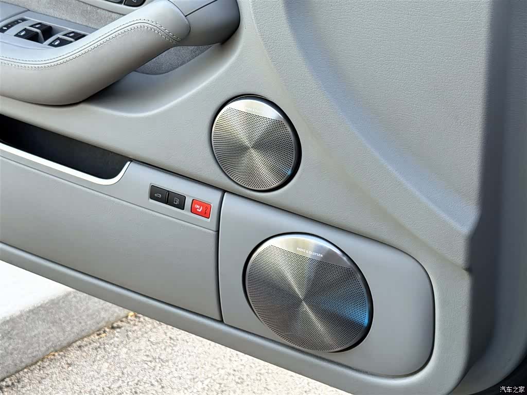Audi TT, 2011 8