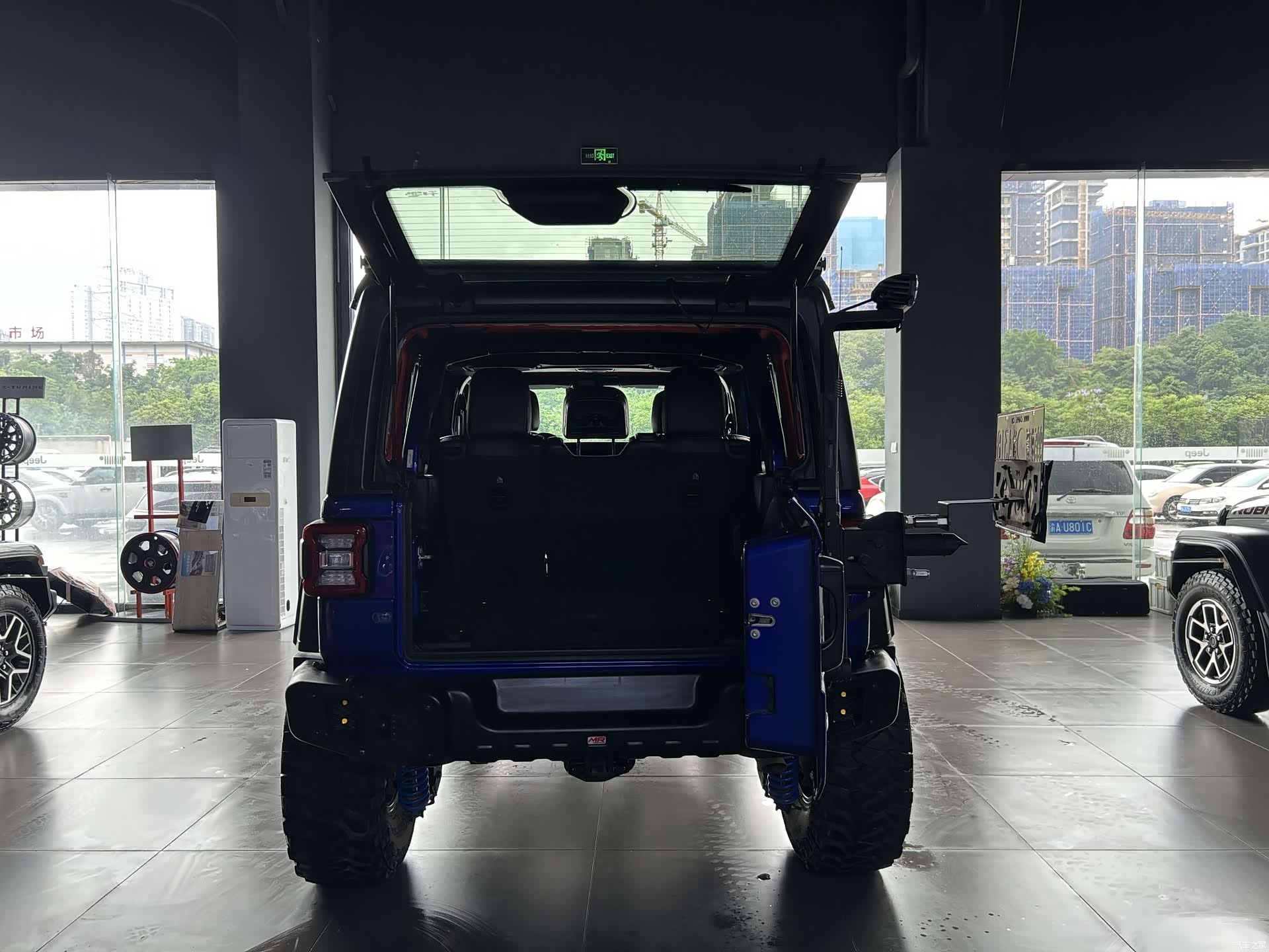 Jeep Wrangler, 2020 14