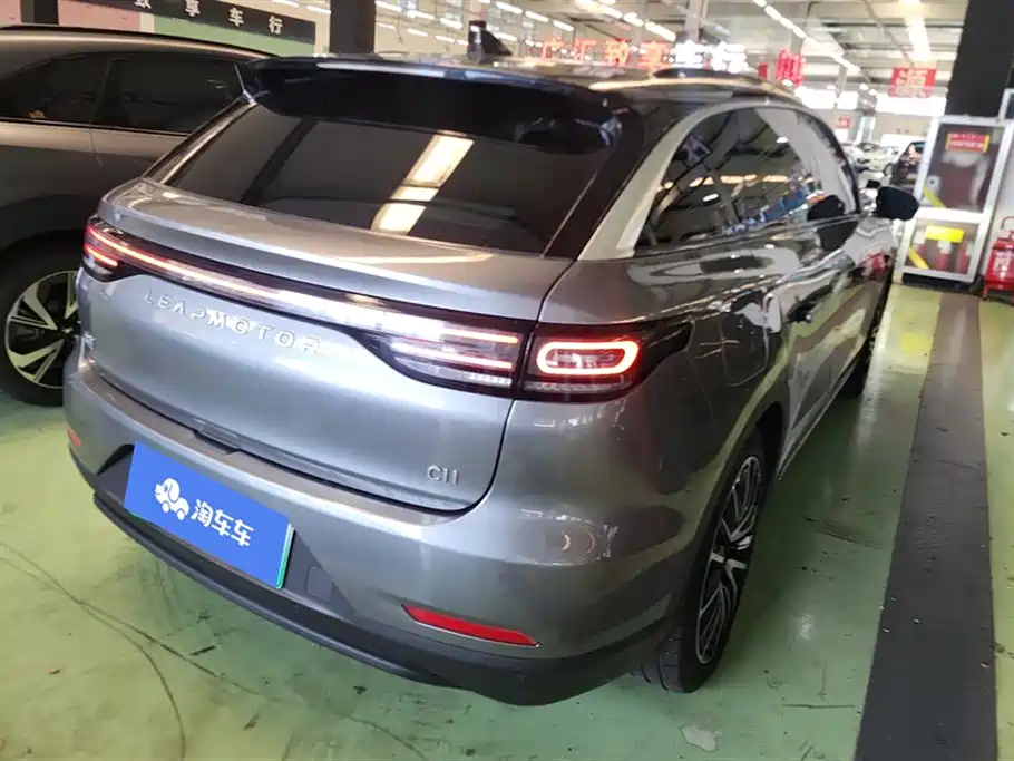 Leapmotor C11
