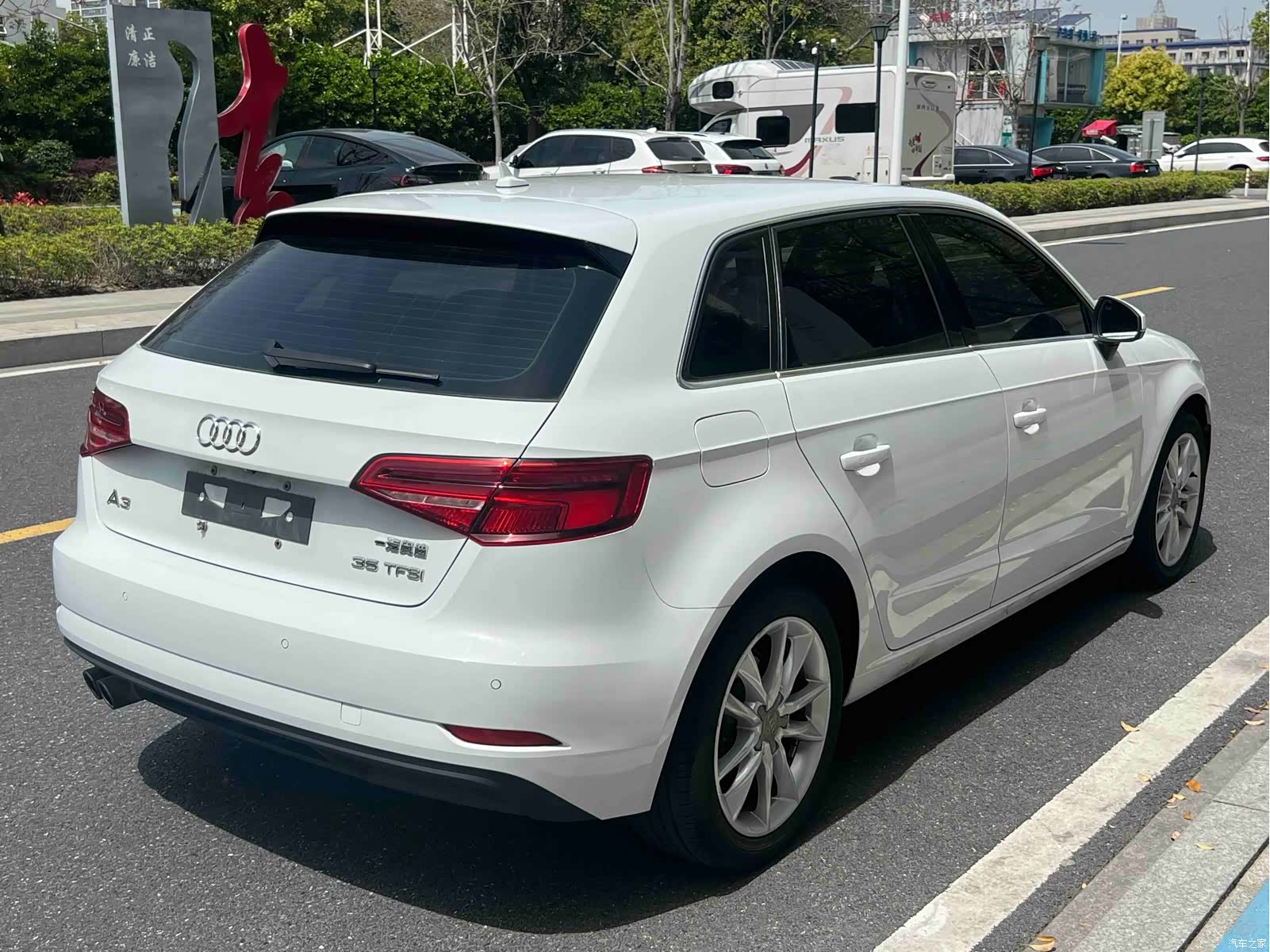 Audi A3, 2018 все фото