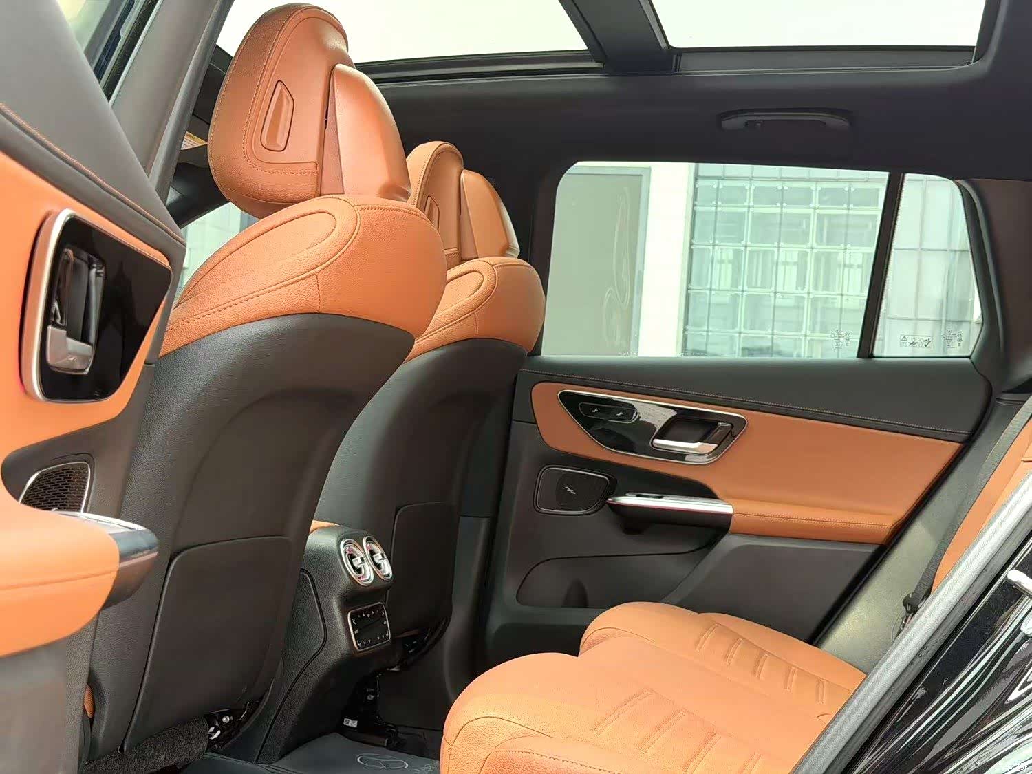 Mercedes-Benz GLC, 2025 8