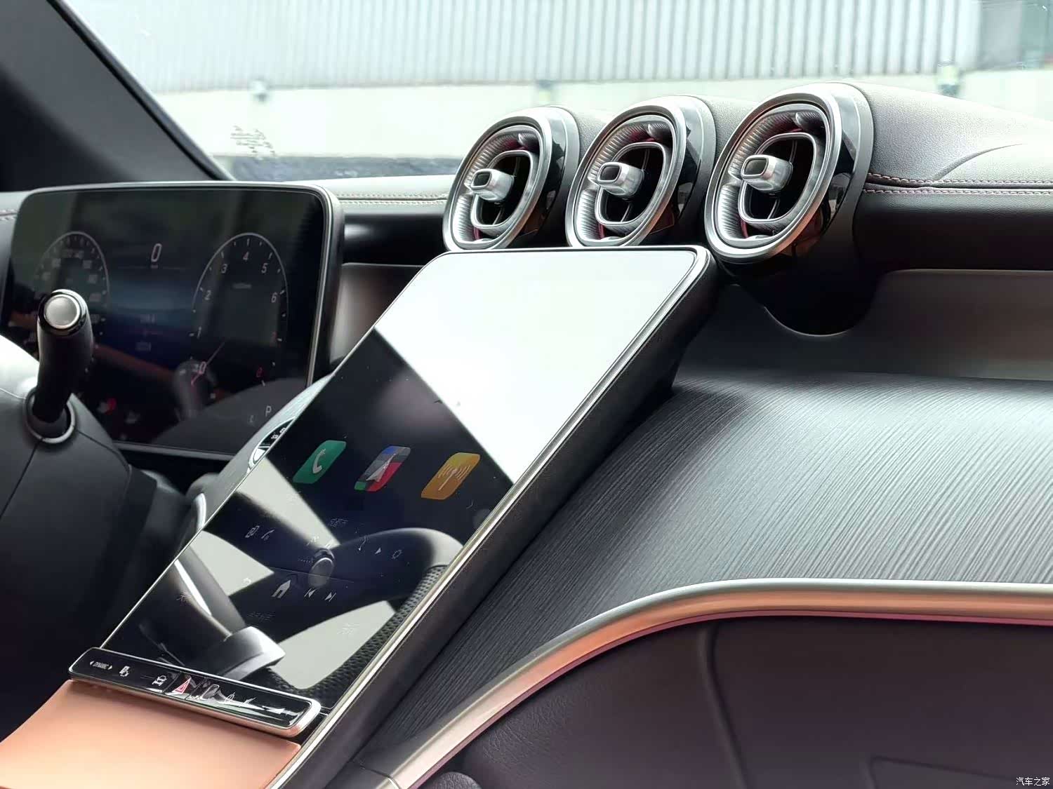 Mercedes-Benz GLC, 2025 17