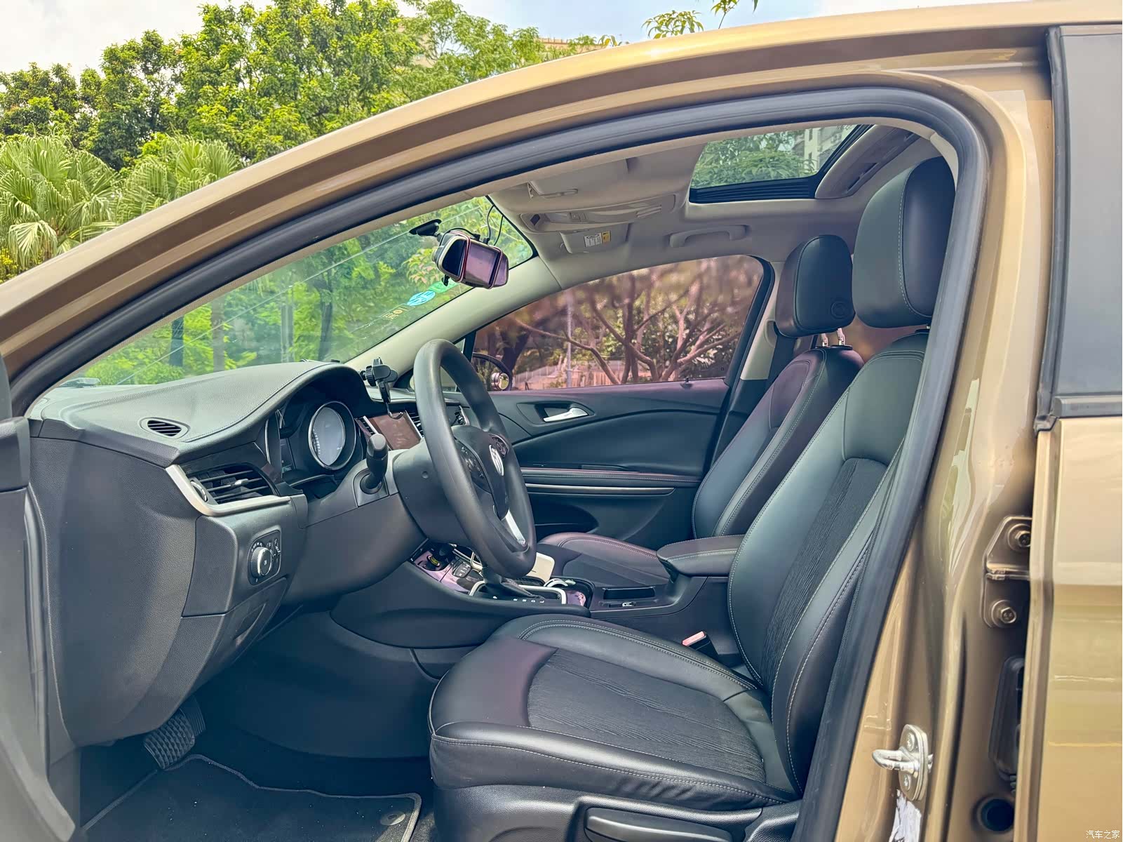 Buick Verano, 2017 11